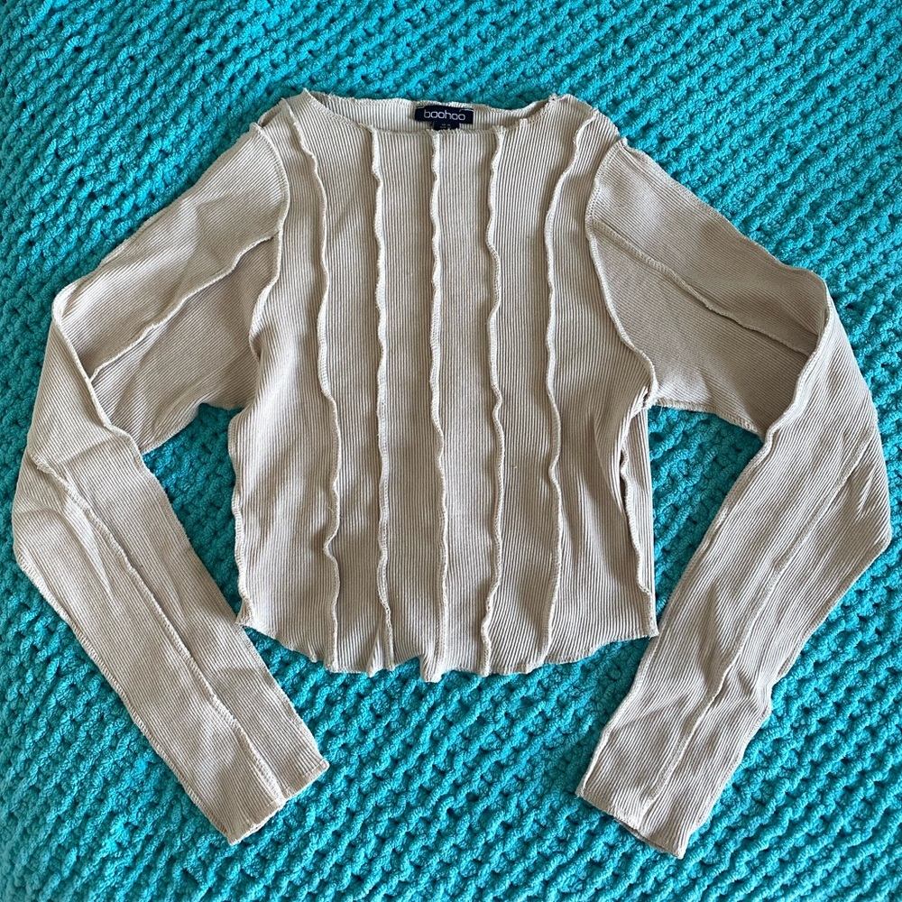 Boohoo Cream Long Sleeve Crop Top